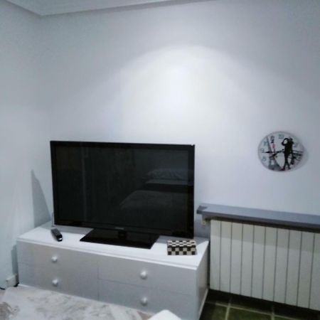 Private Rooms - Airport Sant Boi de Llobregat Esterno foto