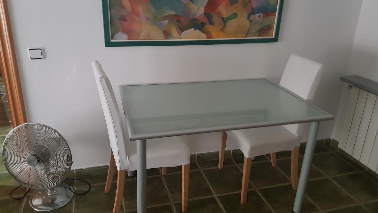 Private Rooms - Airport Sant Boi de Llobregat Esterno foto
